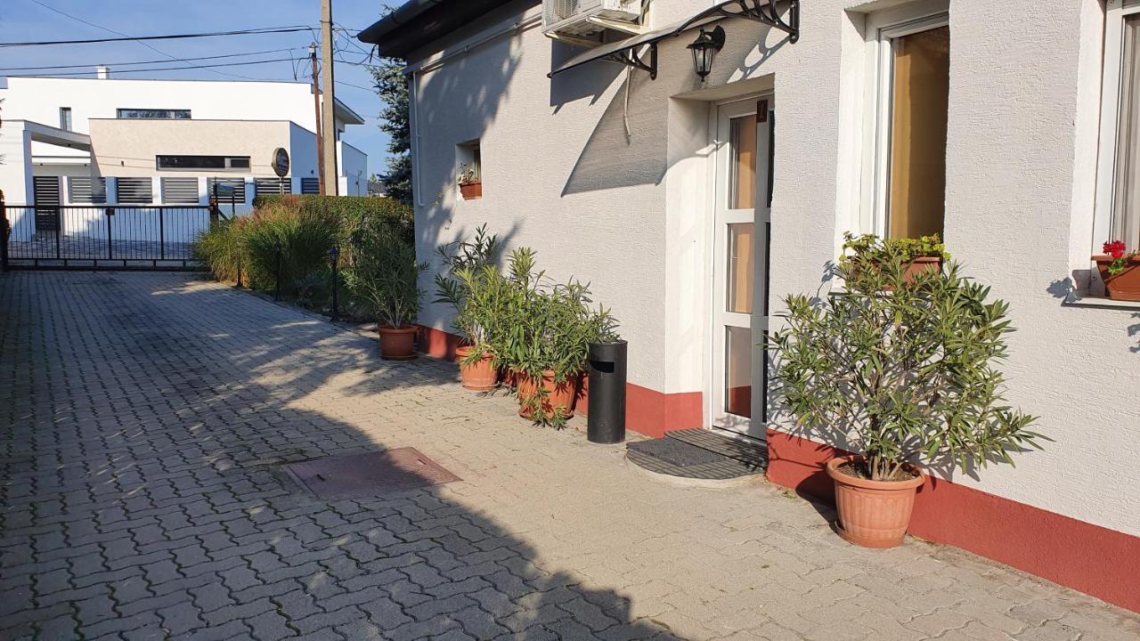 Ruttkai Vendeghaz Apartment Alba Regalǎ Exterior foto