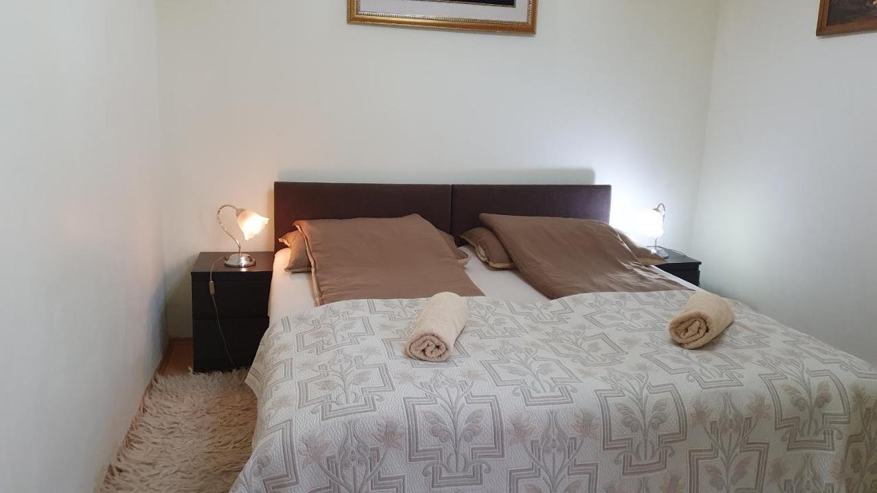 Ruttkai Vendeghaz Apartment Alba Regalǎ Exterior foto