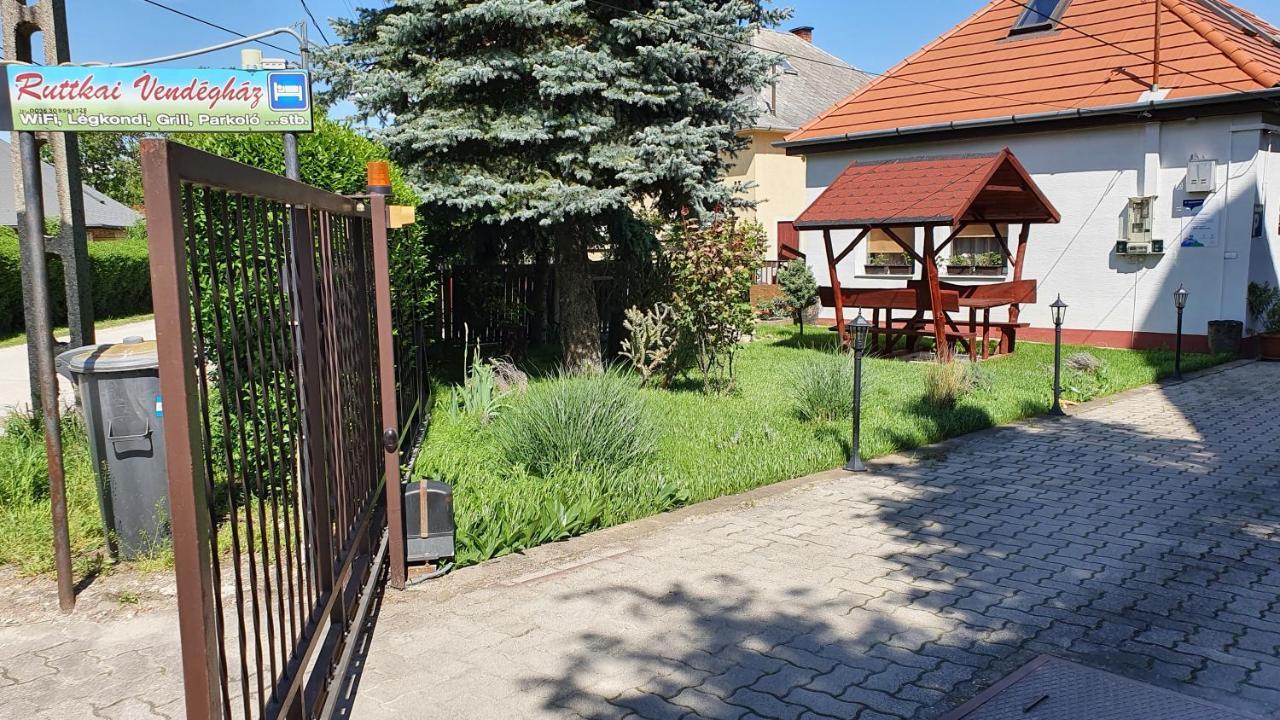 Ruttkai Vendeghaz Apartment Alba Regalǎ Exterior foto